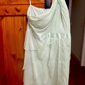 Adrianna Papell Green size 14 dress